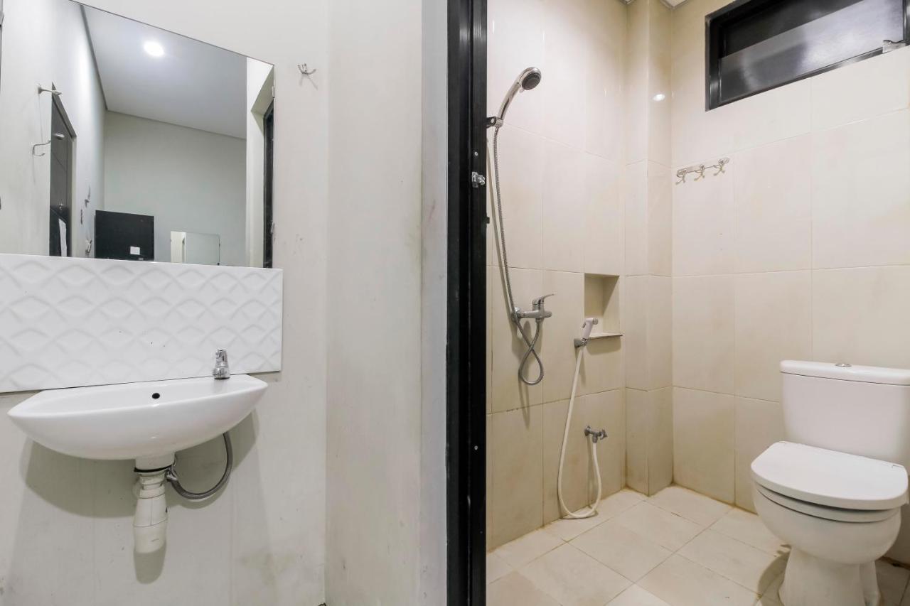 Reddoorz Near Samarinda Central Plaza Luaran gambar